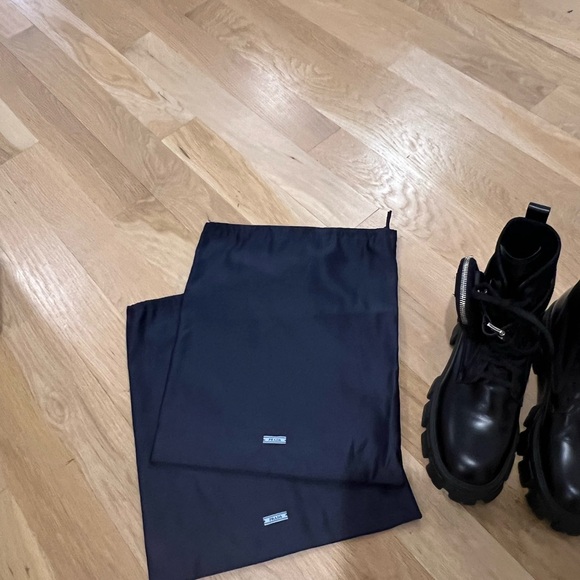 Prada 
Monolith leather and Re-Nylon boots with pouch - Picture 9 of 9